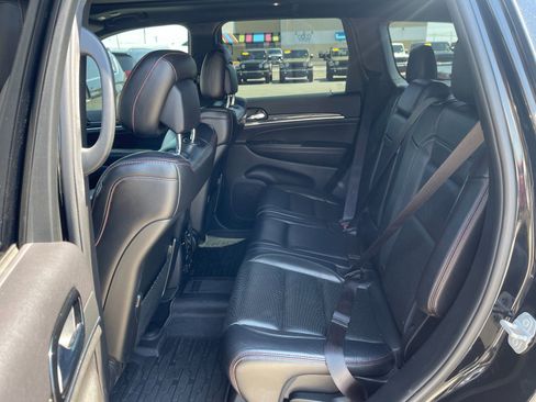 Used 2019 Jeep Grand Cherokee Trailhawk w/ Trailhawk Luxury Group image 14