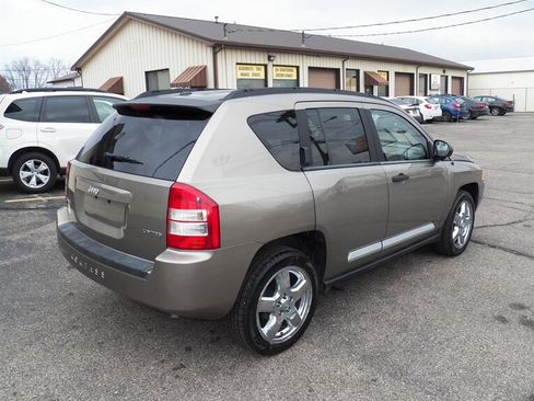 Used 2008 Jeep Compass Limited image 3