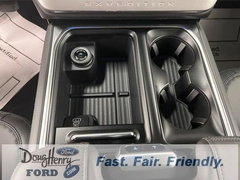 New 2026 Ford Expedition Active image 53