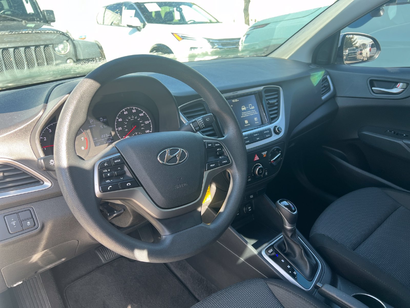 Used 2022 Hyundai Accent SEL w/ Cargo Package FWD image 32