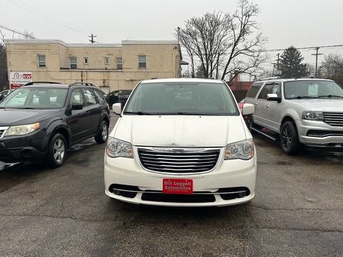 Used 2012 Chrysler Town & Country Touring w/ Entertainment Group #1 image 3