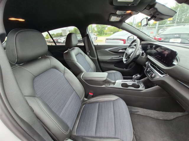 Used 2026 Buick Envista Preferred FWD image 26