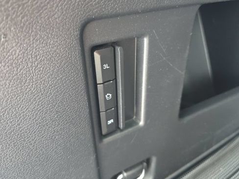 Certified 2022 Ford Expedition XLT RWD image 14