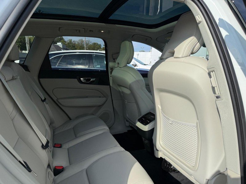 Used 2026 Volvo XC60 B5 Ultra w/ Climate Package PRO AWD/4WD image 11