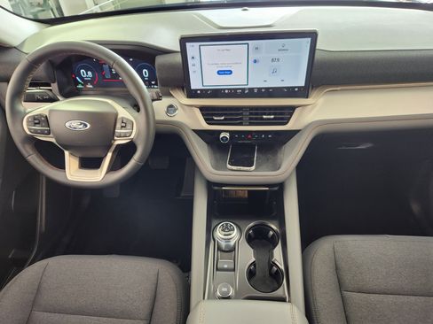 Used 2025 Ford Explorer Active image 15