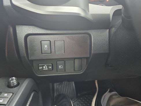 Certified 2020 Toyota Tacoma SR w/ SX Package image 24