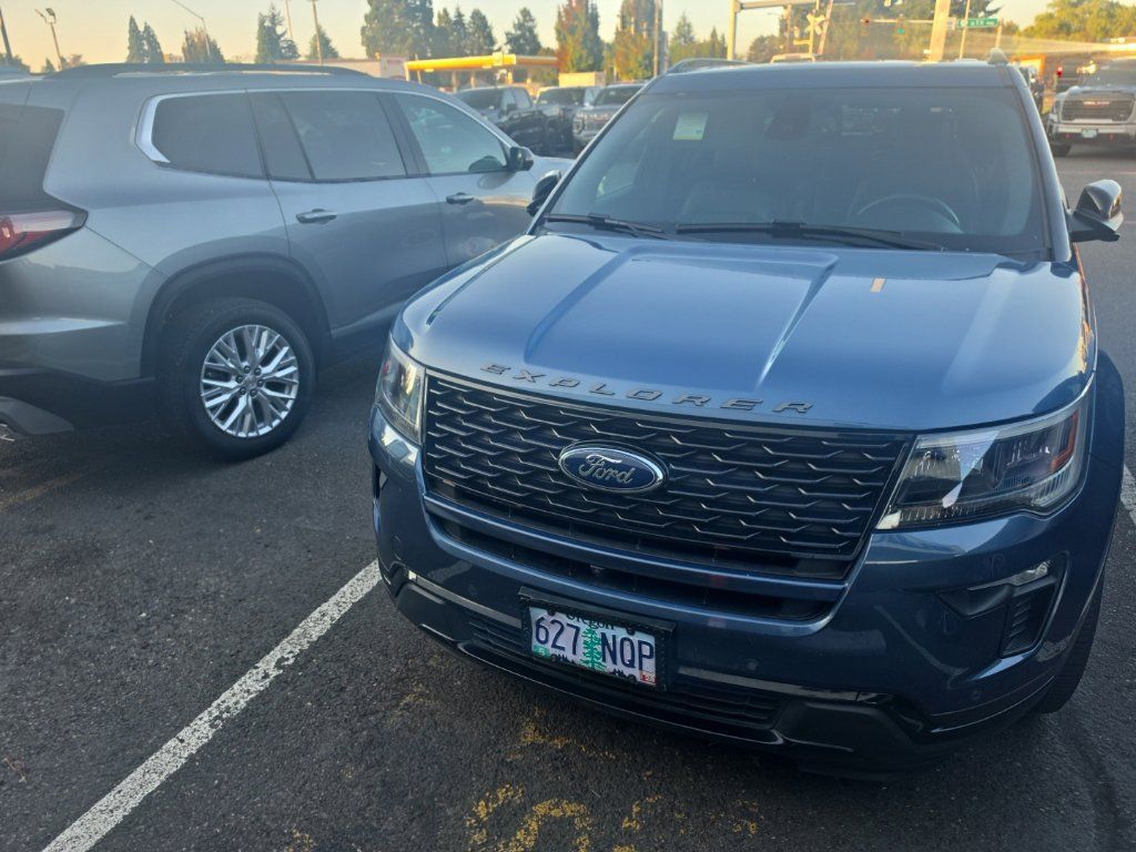 Used 2018 Ford Explorer Sport w/ Equipment Group 401A AWD/4WD image 8