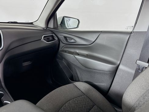 Used 2024 Chevrolet Equinox LT image 27