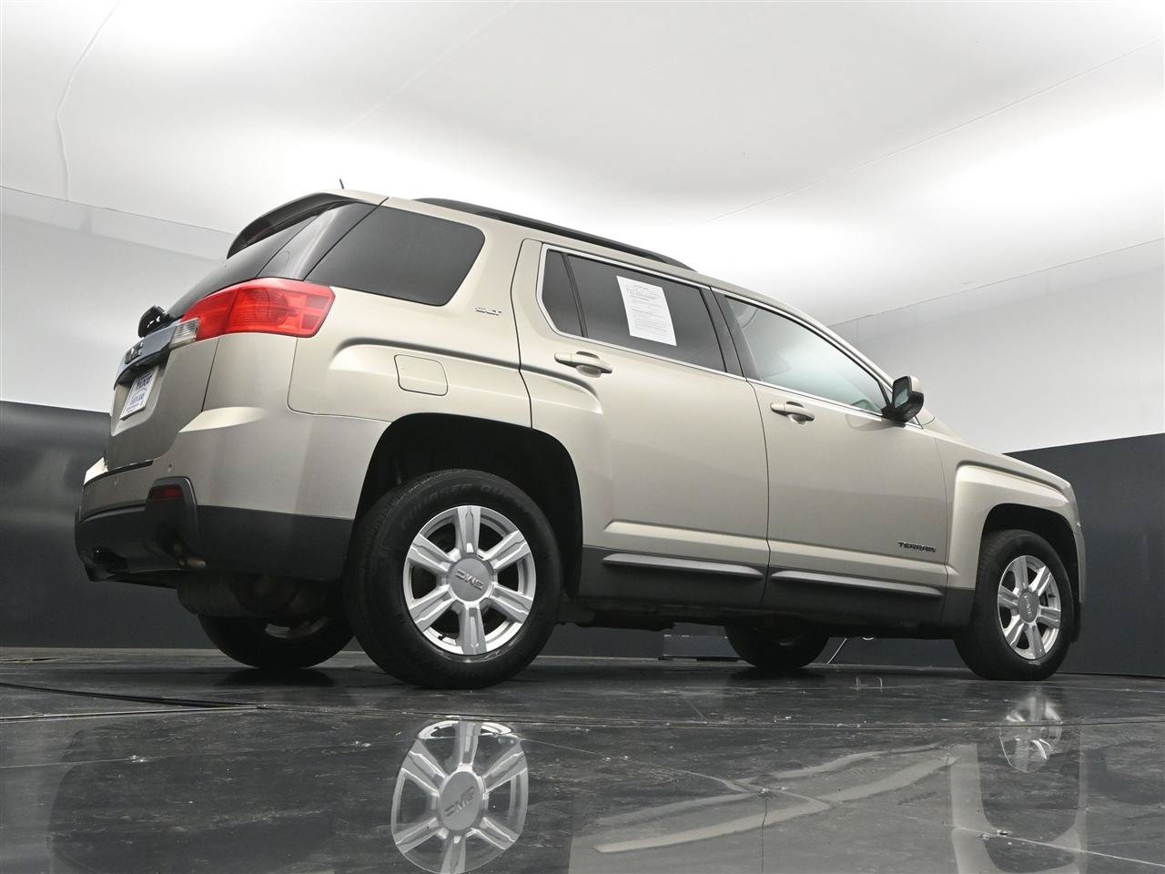 Used 2015 GMC Terrain SLT w/ Safety Package FWD image 31