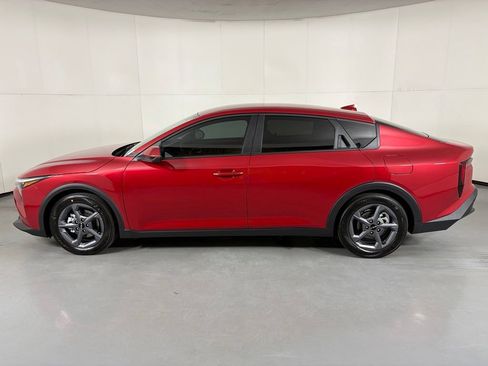 New 2026 Kia K4 FWD image 5