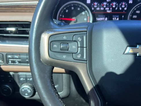 Used 2021 Chevrolet Suburban High Country AWD/4WD image 23