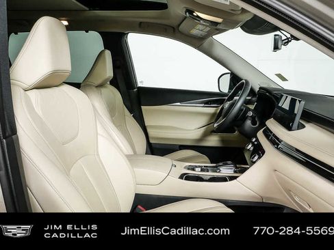 Used 2025 INFINITI QX60 Luxe image 23