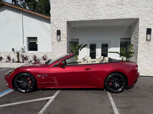 Used 2012 Maserati GranTurismo Sport RWD image 2