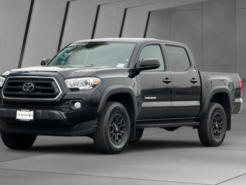 Used 2022 Toyota Tacoma SR5 image 8