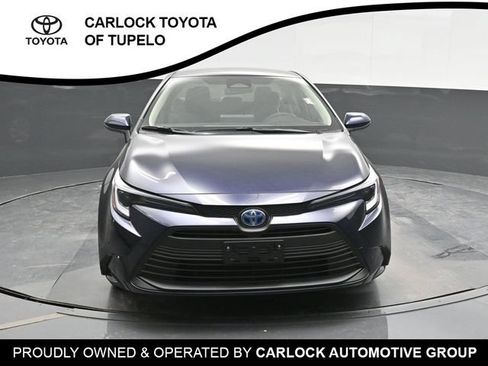 Used 2025 Toyota Corolla LE FWD image 6