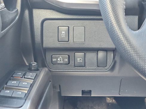 Used 2023 Toyota Tacoma SR5 w/ Technology Package image 13