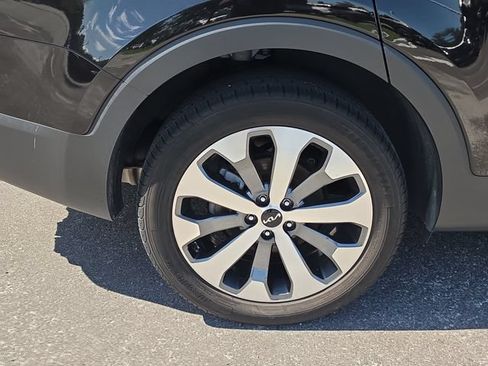 Certified 2022 Kia Telluride S FWD image 5