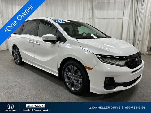 Certified 2026 Honda Odyssey Touring image 1