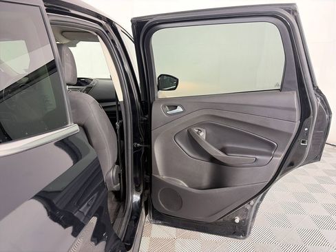 Used 2017 Ford Escape SE FWD image 27