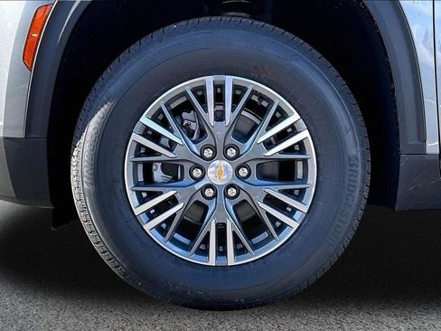 New 2026 Chevrolet Traverse LT w/ Driver Confidence Package image 10