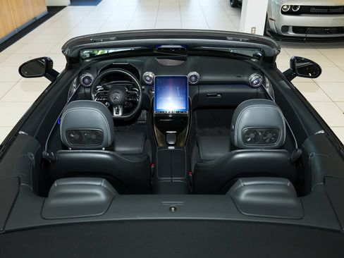 Used 2023 Mercedes-Benz SL 43 AMG image 43