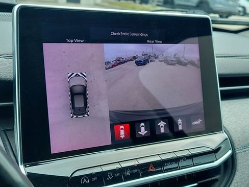 Used 2022 Jeep Compass Latitude w/ Convenience Group image 29