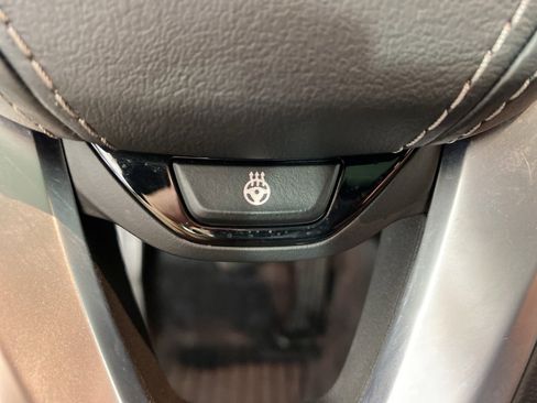 Used 2021 BMW 540i xDrive w/ Premium Package image 16