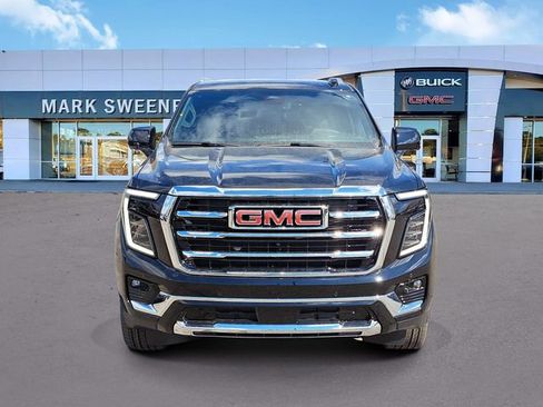New 2026 GMC Yukon XL Elevation image 2