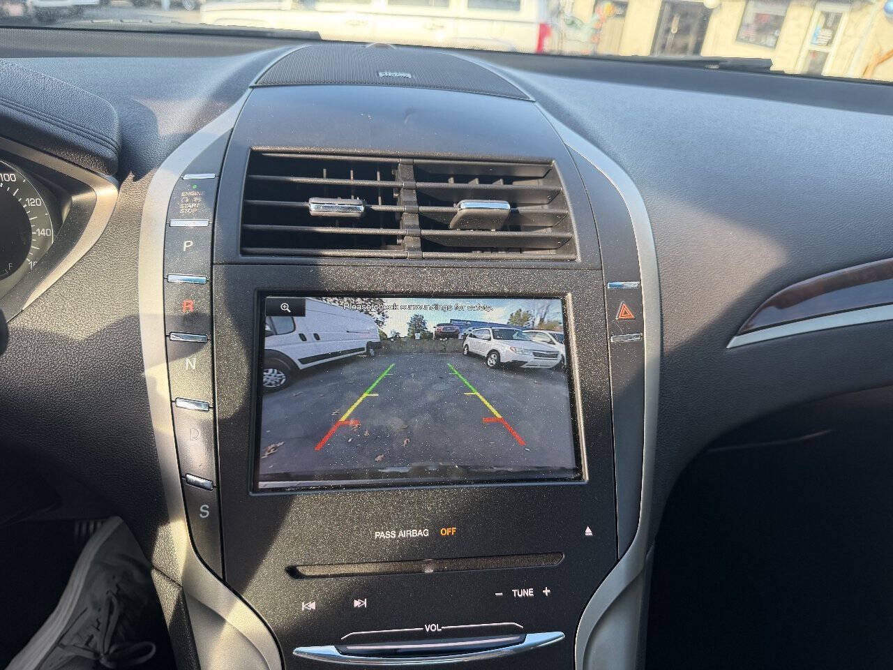 Used 2014 Lincoln MKZ AWD image 10