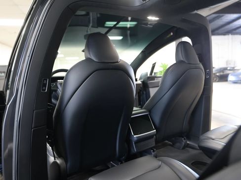 Used 2023 Tesla Model X Plaid image 49