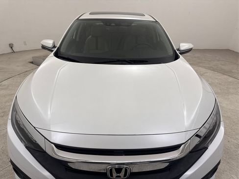 Used 2018 Honda Civic Touring image 13
