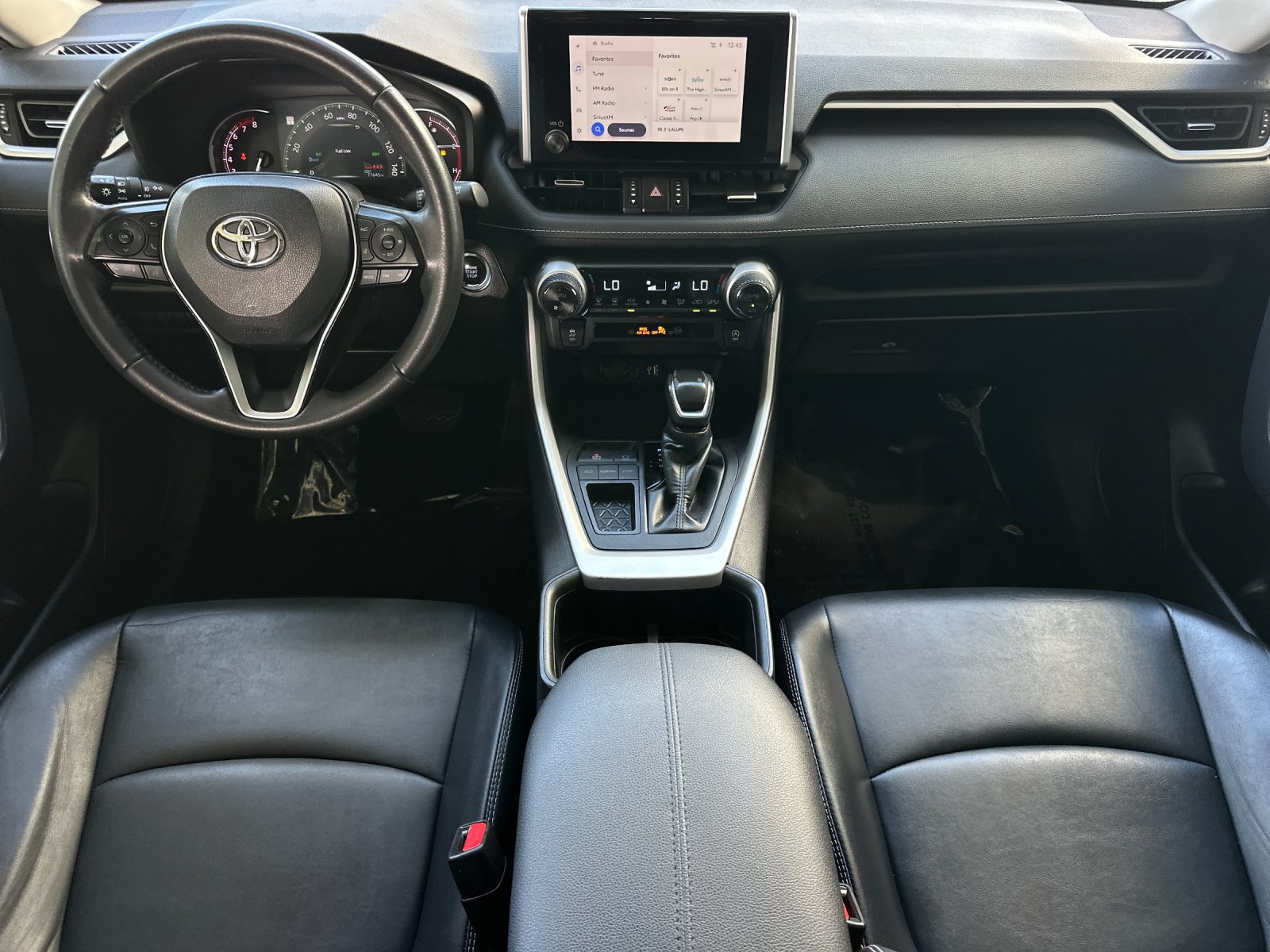 Used 2024 Toyota RAV4 XLE Premium FWD image 12