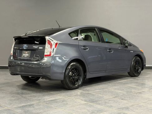 Used 2015 Toyota Prius Two FWD image 6