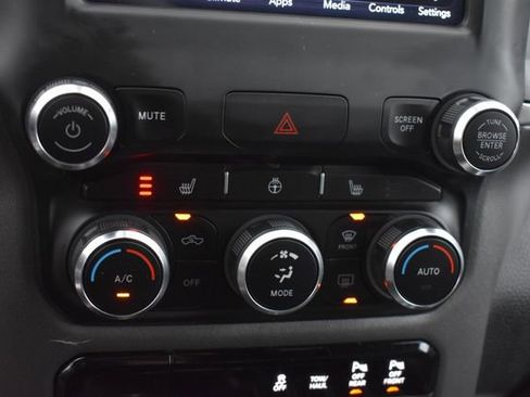 Used 2021 RAM 1500 Big Horn image 34