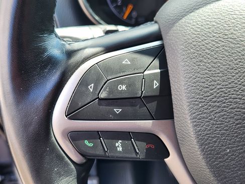 Used 2021 Jeep Grand Cherokee Limited AWD/4WD image 24