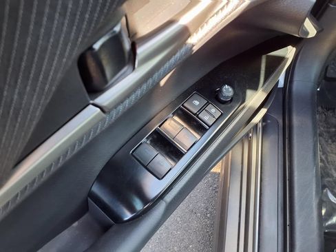 Used 2025 Toyota Camry SE FWD image 10