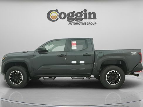 New 2026 Toyota Tacoma TRD Off-Road AWD/4WD image 20