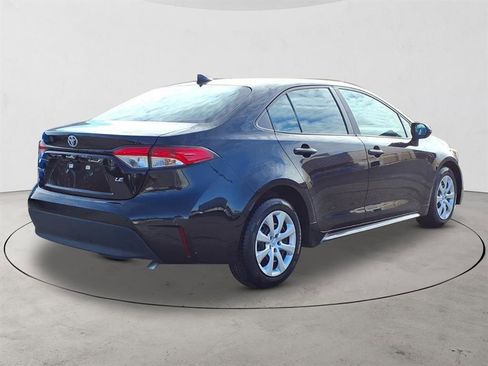 Used 2024 Toyota Corolla LE image 5