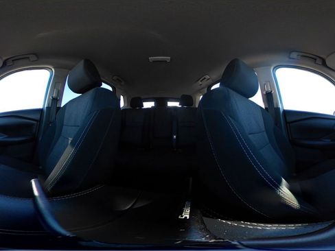 Used 2025 Nissan Rogue SV image 43