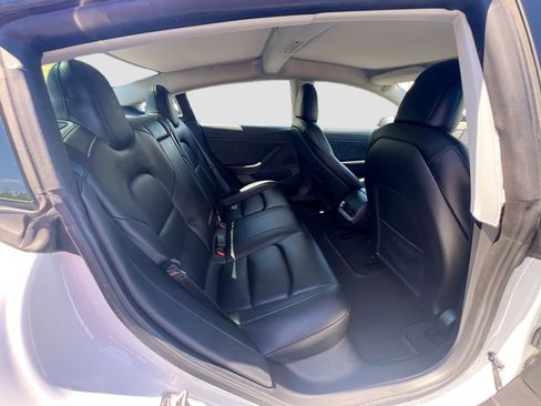Used 2021 Tesla Model 3 Long Range image 30