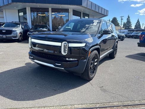 Used 2023 Rivian R1S Adventure image 1