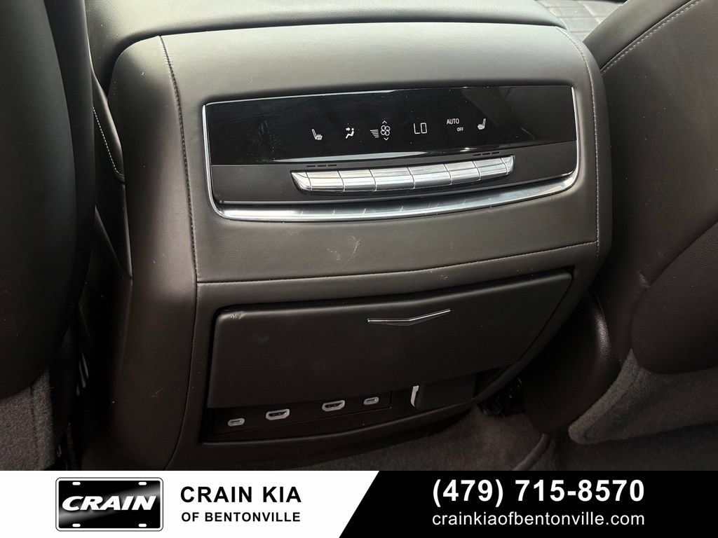 Used 2023 Cadillac Escalade Premium Luxury Platinum w/ LPO, Floor Liner Package AWD/4WD image 27