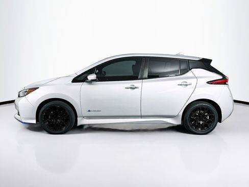 Used 2019 Nissan Leaf SV Plus w/ SV Plus Technology Package FWD image 4
