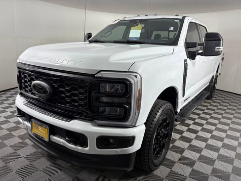 Certified 2025 Ford F350 Lariat w/ Lariat Ultimate Package image 3