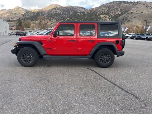 Used 2024 Jeep Wrangler Sport S image 7