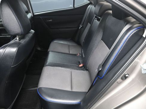 Used 2018 Toyota Corolla SE image 26