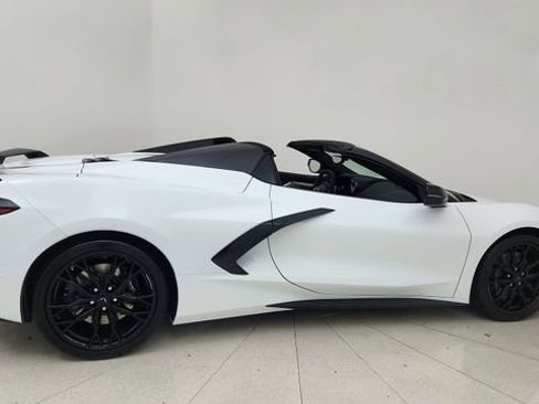 Used 2024 Chevrolet Corvette Stingray Preferred Conv w/ Z51 Performance Package RWD image 6