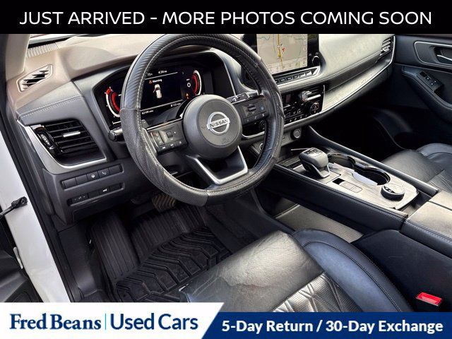 Certified 2021 Nissan Rogue Platinum AWD/4WD image 16