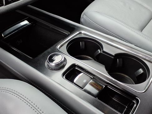 Used 2022 Lincoln Corsair AWD w/ Premium Package image 19