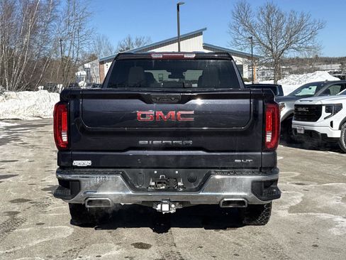 Used 2022 GMC Sierra 1500 SLT w/ SLT Premium Package image 9